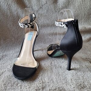 Blue by Betsey Johnson Drew Black Satin Rhinestone Ankle Strap Heels size 10